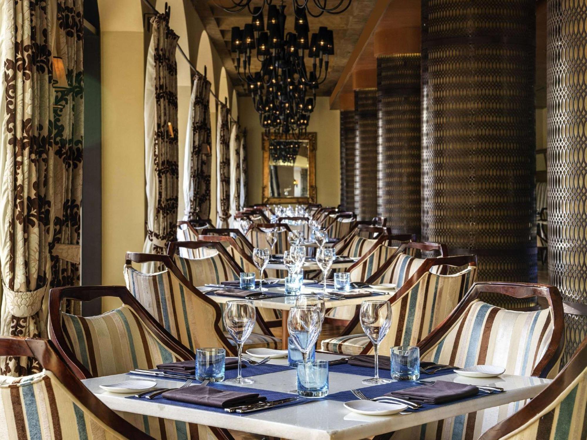 Sofitel Bahrain Zallaq Thalassa Sea & Spa Al Manamah Esterno foto The restaurant