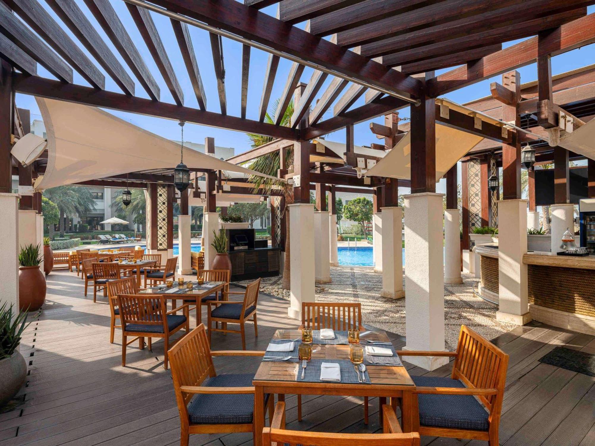 Sofitel Bahrain Zallaq Thalassa Sea & Spa Al Manamah Esterno foto The Beach Club