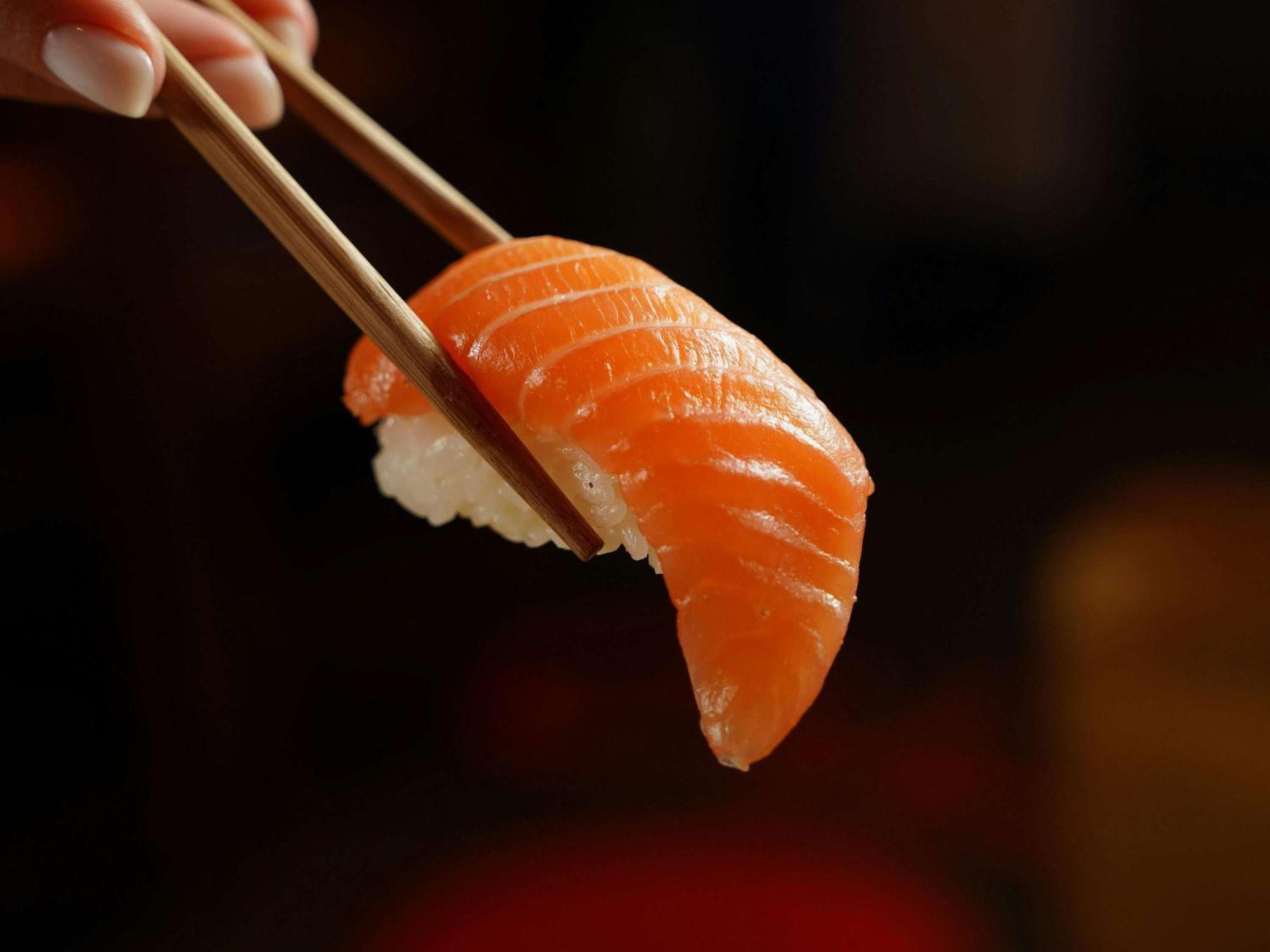 Sofitel Bahrain Zallaq Thalassa Sea & Spa Al Manamah Esterno foto Salmon nigiri